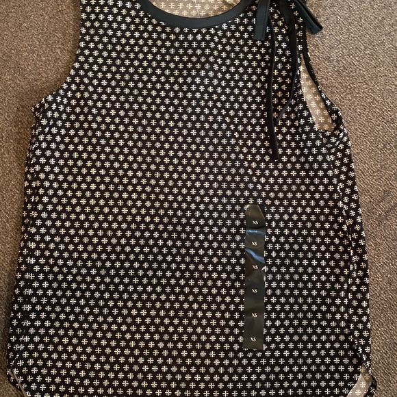 Banana Republic tops XS NWT - Picture 6 of 8